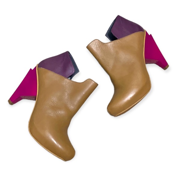 guava Shoes - Guava leather color block ankle boots w Asymmetrical heels sz 37 Portugal